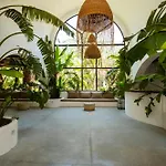 Ami-tai Luxury Honeymoon Hotel