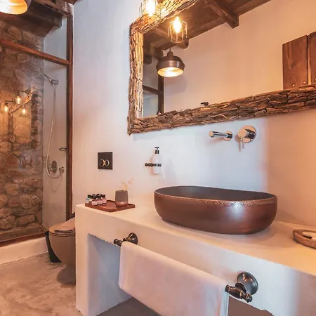 Ami-tai Luxury Honeymoon Hotel