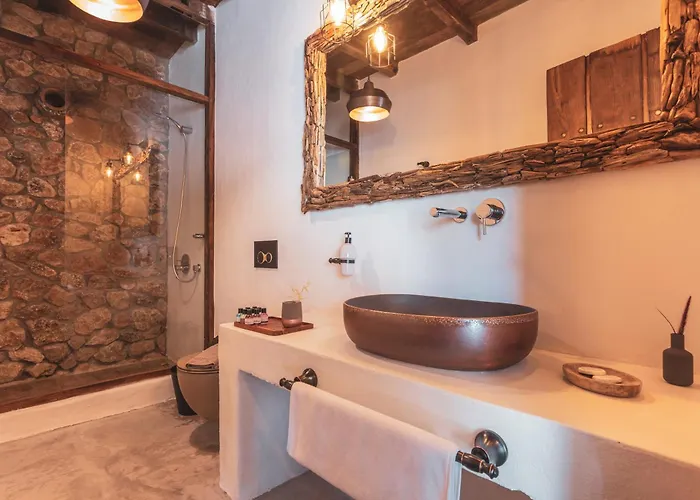 Ami-tai Luxury Honeymoon Hotel