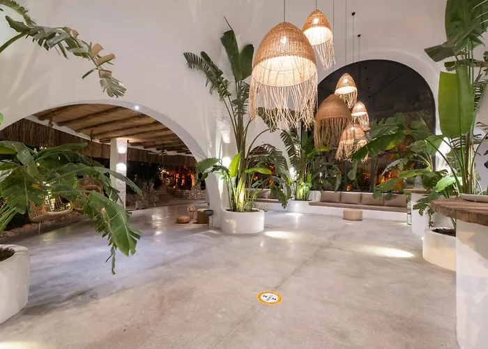 Ami-tai Luxury Honeymoon Отель *