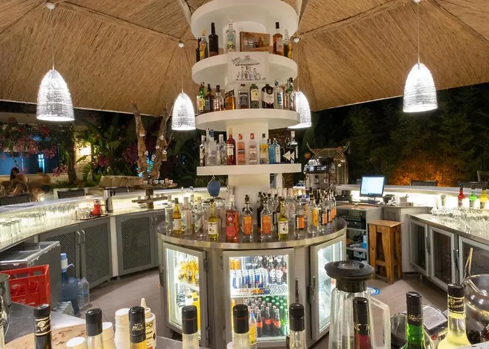 Отель Ami-tai Luxury Honeymoon